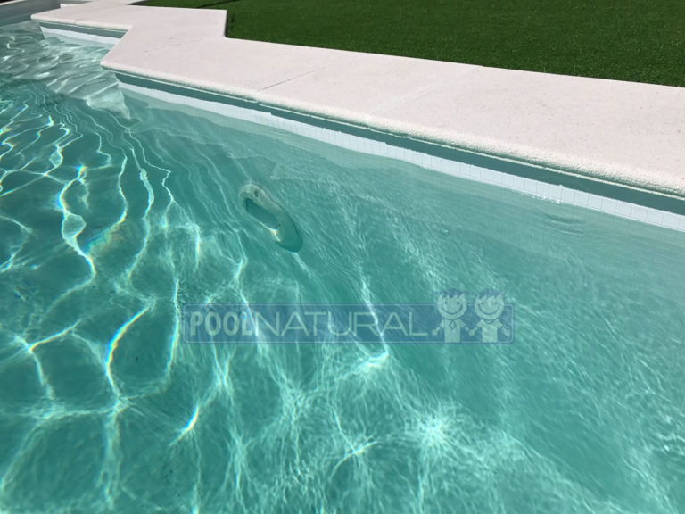 Piscina de Gresiter Tecnológico de PoolNatural